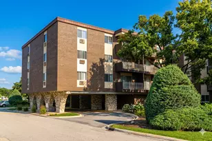 1301 S Finley Rd, Lombard, IL 60148 - Photo 1
