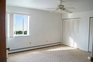 1301 S Finley Rd, Lombard, IL 60148 - Photo 19