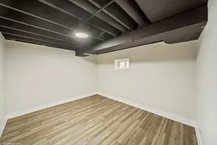 8219 S Muskegon Ave, Chicago, IL 60617 - Photo 23