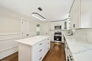 8219 S Muskegon Ave, Chicago, IL 60617 - Photo 17