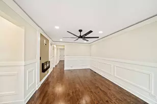 8219 S Muskegon Ave, Chicago, IL 60617 - Photo 7