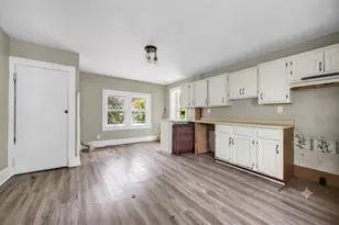 204 S Main St, Sheffield, IL 61361 - Photo 13