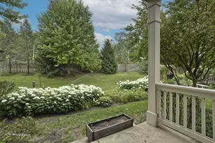 330 Sundown Ct, Wauconda, IL 60084 - Photo 15