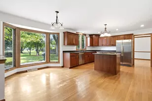 0S415 Madison St, Winfield, IL 60190 - Photo 7