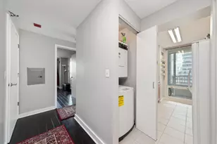 345 N La Salle St, Chicago, IL 60654 - Photo 5