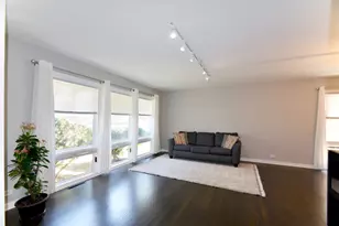 7542 Lowell Ave, Skokie, IL 60076 - Photo 5