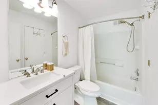 261 W Whispering Oaks Ln, Round Lake, IL 60073 - Photo 15
