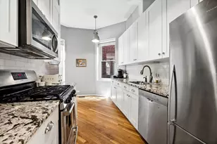2734 N Seminary Ave, Chicago, IL 60614 - Photo 9