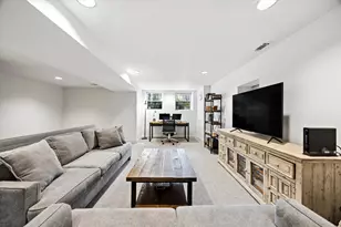 2734 N Seminary Ave, Chicago, IL 60614 - Photo 17