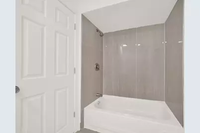 9117 S Brandon Avenue, Chicago, IL 60617 - Photo 19