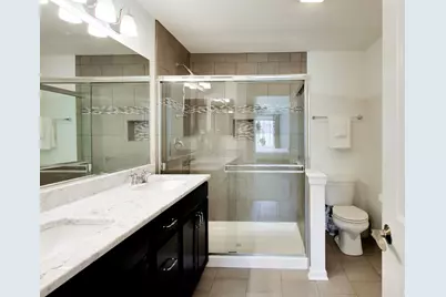 810 Lexington Circle W, Des Plaines, IL 60016 - Photo 19