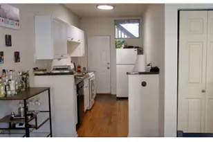 724 W Roscoe St, Chicago, IL 60657 - Photo 3