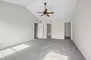 283 Meadowview Ln, Aurora, IL 60502 - Photo 9