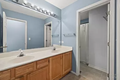 521 Winslow Way, Lake in the Hills, IL 60156 - Photo 37