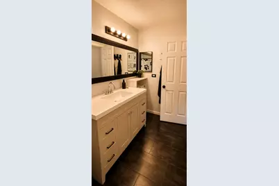 210 Glengarry Drive #109, Bloomingdale, IL 60108 - Photo 13