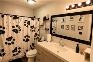 210 Glengarry Dr, Bloomingdale, IL 60108 - Photo 15
