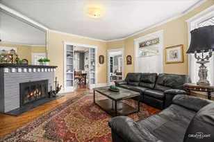 206 Oregon Ave, West Dundee, IL 60118 - Photo 7