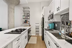 130 S Canal St, Chicago, IL 60606 - Photo 3