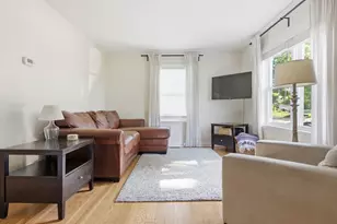 641 N Kenilworth Ave, Elmhurst, IL 60126 - Photo 3