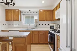 641 N Kenilworth Ave, Elmhurst, IL 60126 - Photo 7