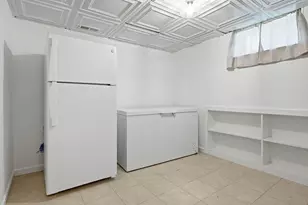 641 N Kenilworth Ave, Elmhurst, IL 60126 - Photo 21
