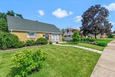 8901 Southfield Drive, Bridgeview, IL 60455 - Photo 3
