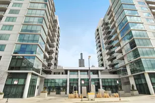 123 S Green St, Chicago, IL 60607 - Photo 1
