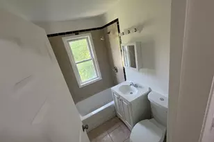 650 E 105th Pl, Chicago, IL 60628 - Photo 7