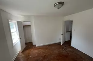 650 E 105th Pl, Chicago, IL 60628 - Photo 5