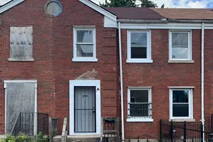 650 E 105th Pl, Chicago, IL 60628 - Photo 1