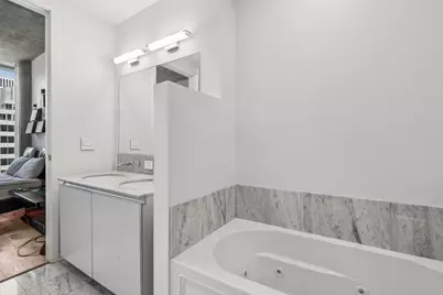 600 N Fairbanks Court #1706, Chicago, IL 60611 - Photo 11