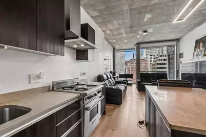 600 N Fairbanks Court #1706, Chicago, IL 60611 - Photo 7