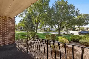 7555 Sheridan Dr, Willowbrook, IL 60527 - Photo 9