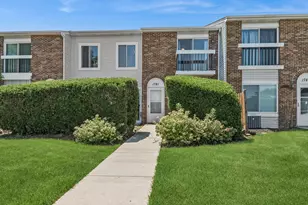1781 Raleigh Ln, Hoffman Estates, IL 60169 - Photo 1