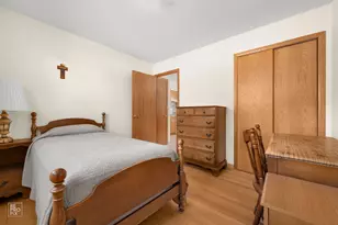 9972 Ivanhoe Ave, Schiller Park, IL 60176 - Photo 15