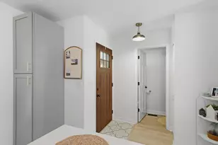 916 Britta Ln, Geneva, IL 60134 - Photo 3