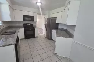 2213 Camden Ln, Hanover Park, IL 60133 - Photo 5