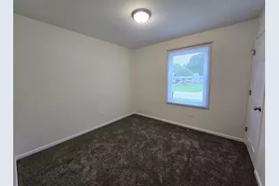 38355 N North Shore Avenue, Beach Park, IL 60087 - Photo 21