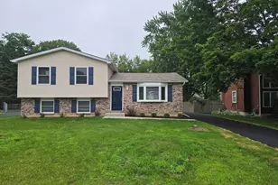38355 N North Shore Ave, Beach Park, IL 60087 - Photo 1