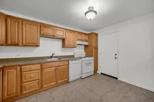 10369 Dearlove Rd, Glenview, IL 60025 - Photo 7