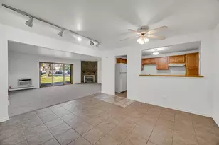 10369 Dearlove Rd, Glenview, IL 60025 - Photo 5