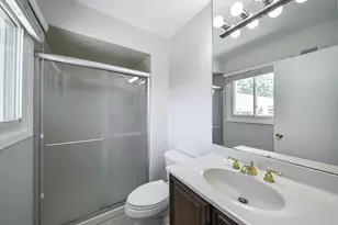 1071 Robey Ave, Downers Grove, IL 60516 - Photo 11