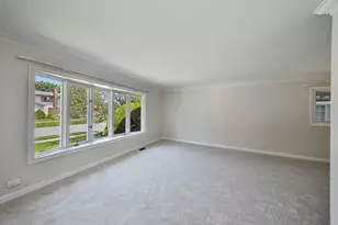 1071 Robey Ave, Downers Grove, IL 60516 - Photo 3