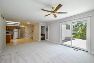 1071 Robey Ave, Downers Grove, IL 60516 - Photo 9