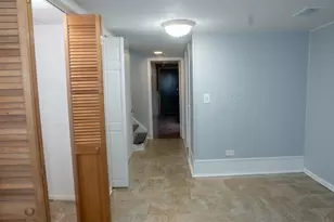 9733 Karlov Ave, Skokie, IL 60076 - Photo 25
