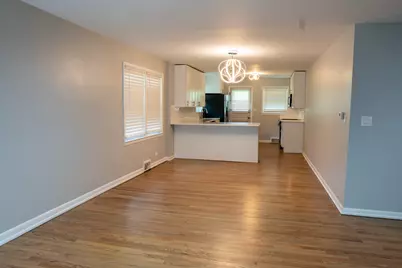 9733 Karlov Avenue, Skokie, IL 60076 - Photo 11