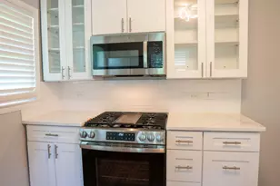 9733 Karlov Ave, Skokie, IL 60076 - Photo 15