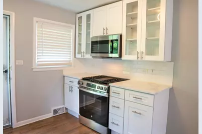 9733 Karlov Avenue, Skokie, IL 60076 - Photo 9