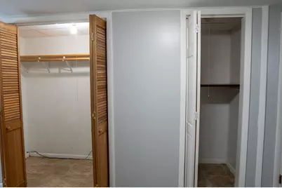 9733 Karlov Avenue, Skokie, IL 60076 - Photo 19