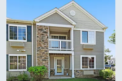 131 Silverstone Drive #4, Carpentersville, IL 60110 - Photo 1
